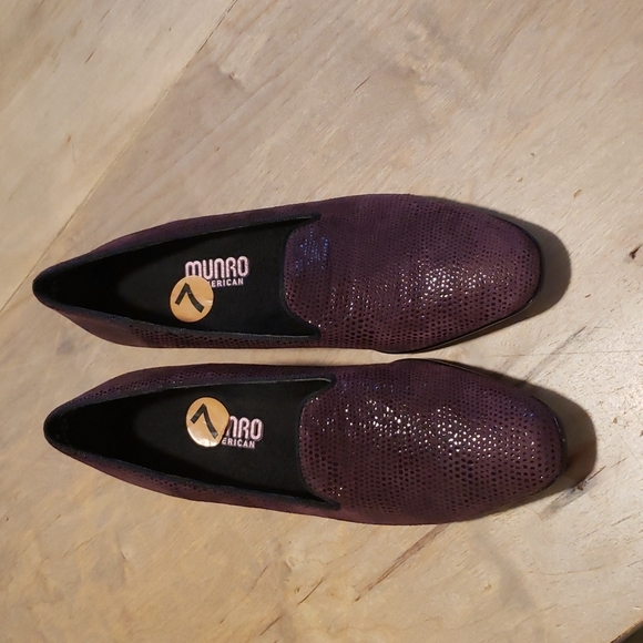 LADIES NWT MUNRO AMERICAN PUMPS SZ 7 - Picture 2 of 11